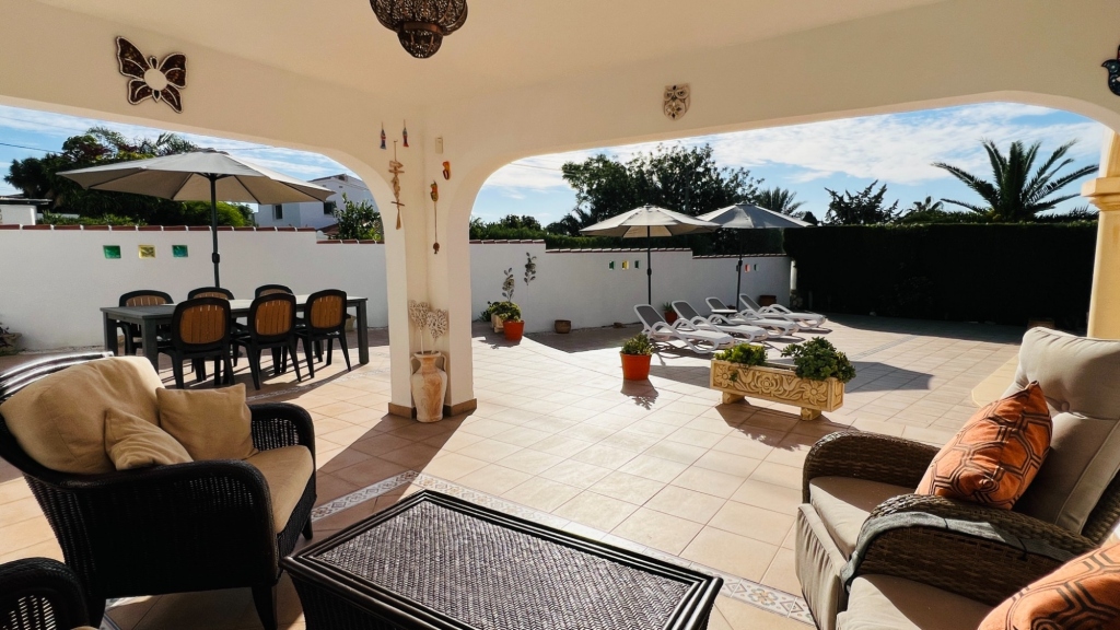4 bed villa in Moraira