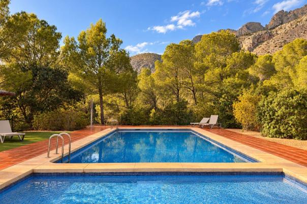 3 bed villas in Altea