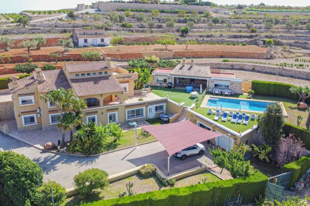 8 bed villa in Benissa