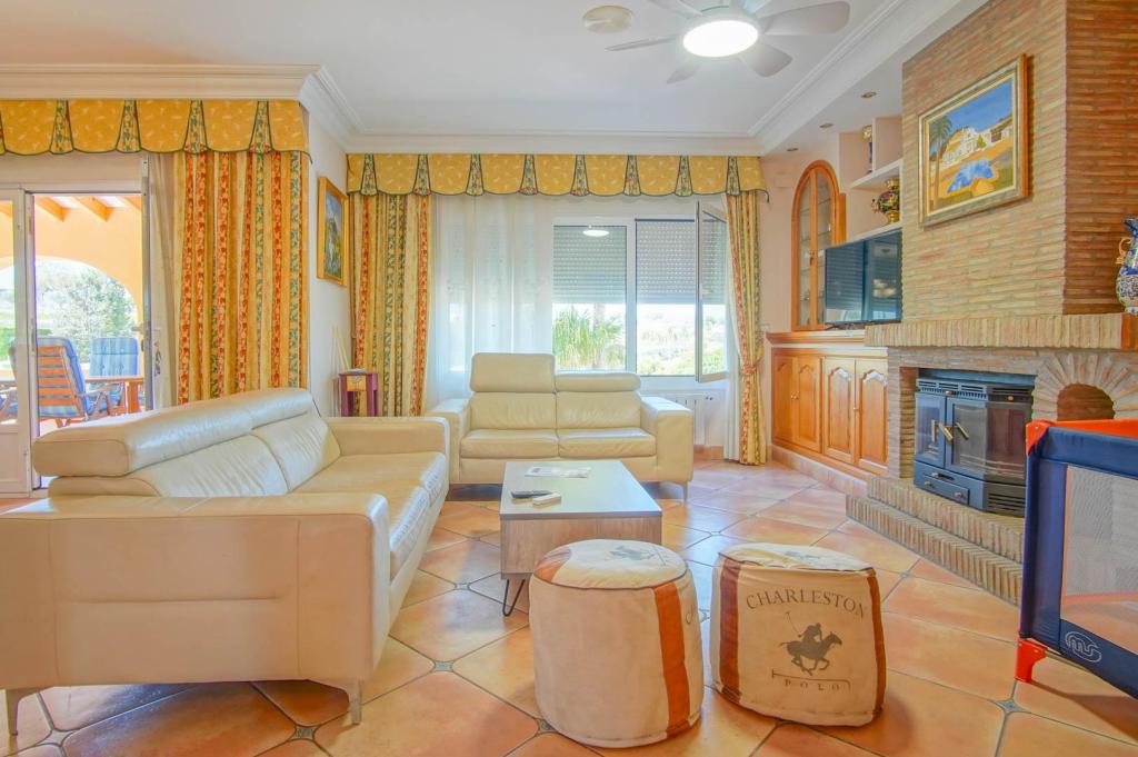 8 bed villa in Benissa
