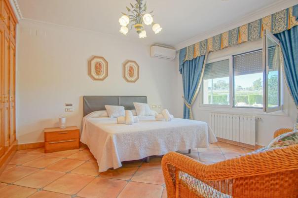 8 bed villa in Benissa