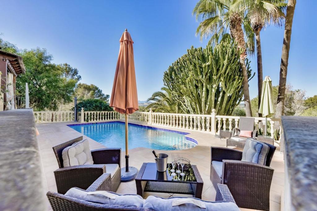 4 bed villas in Moraira
