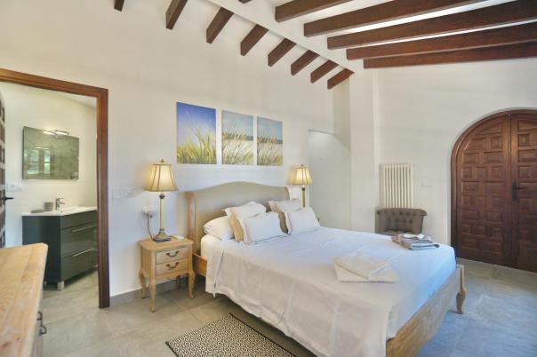 4 bed villas in Moraira