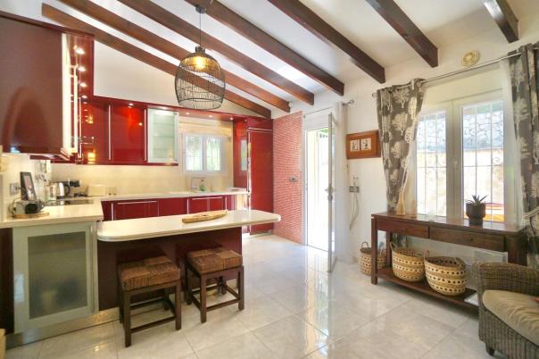 4 bed villas in Moraira