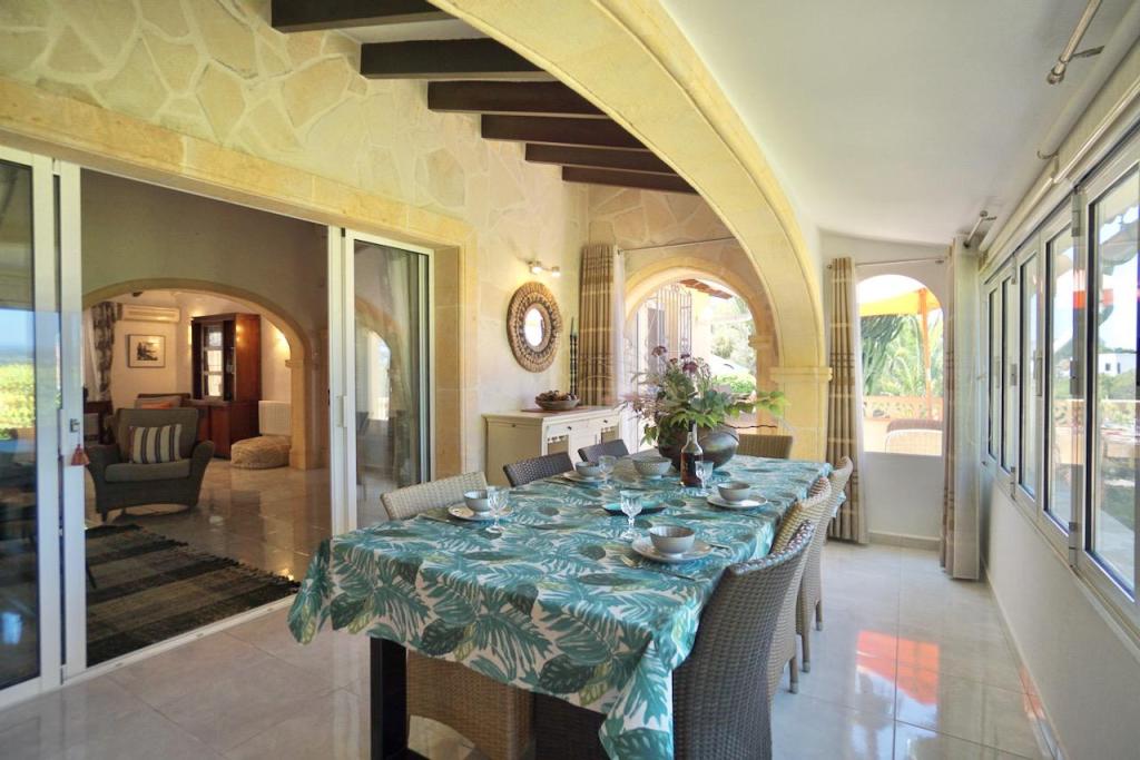 4 bed villas in Moraira
