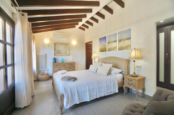 4 bed villas in Moraira