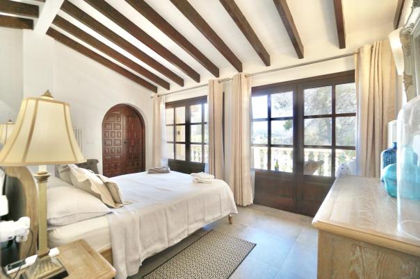 4 bed villas in Moraira