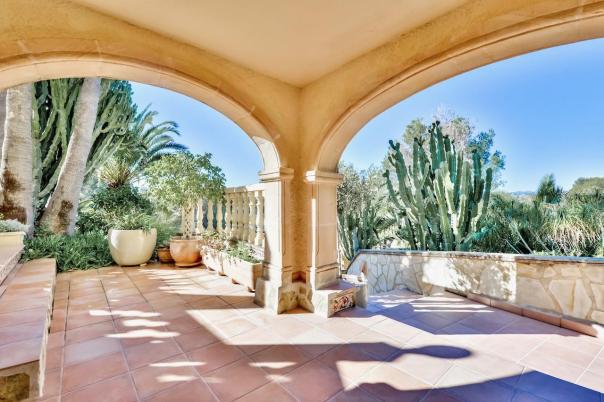 4 bed villas in Moraira