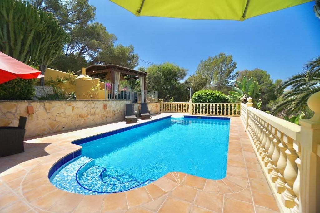 4 bed villas in Moraira