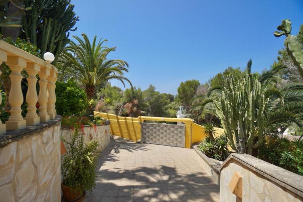 4 bed villas in Moraira
