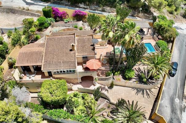 4 bed villas in Moraira