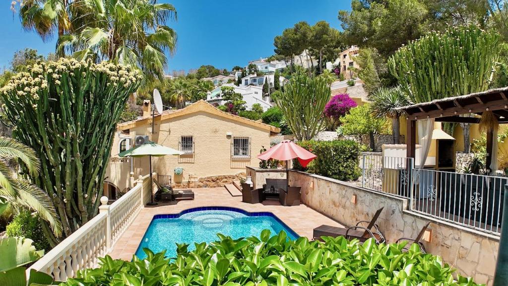 4 bed villas in Moraira