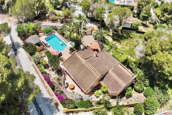 4 bed villas in Moraira
