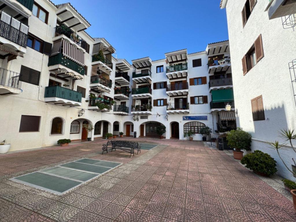 2 bed apartment in Moraira