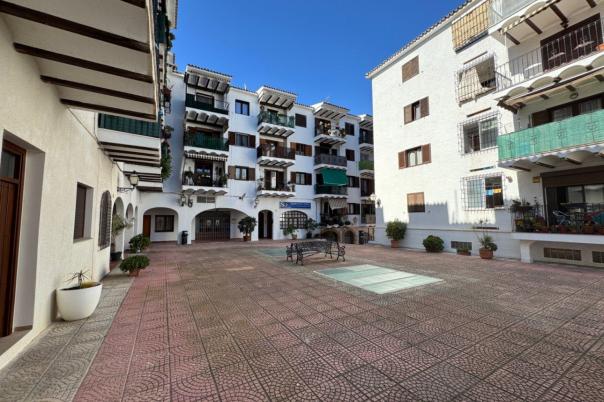 2 bed apartment in Moraira