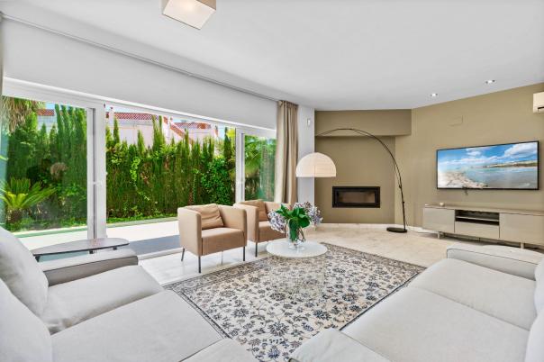 4 bed villa in Albir