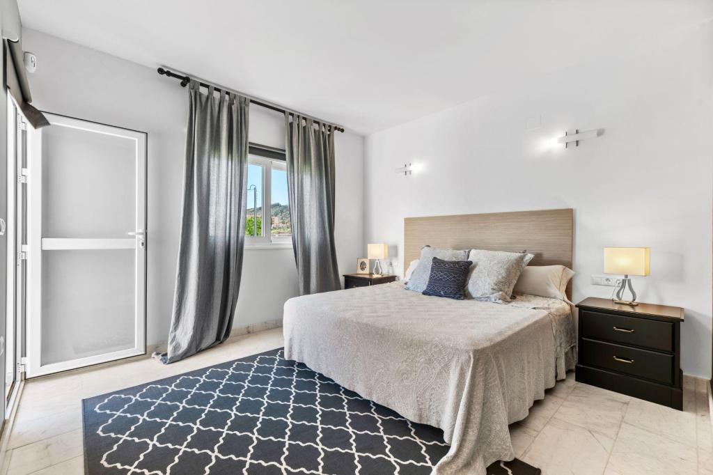 4 bed villa in Albir