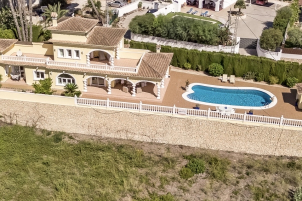 3 bed villa in Moraira