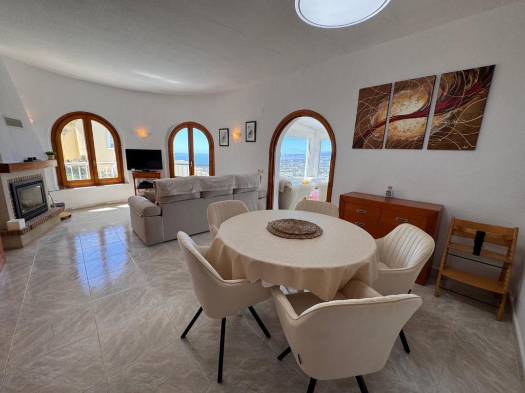 2 bed villa in Benitachell