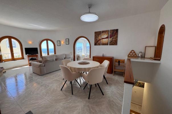 2 bed villa in Benitachell