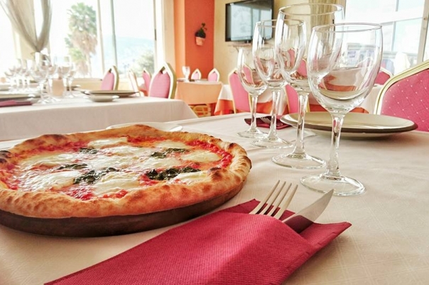 Pizzeria Mamma Nostra - Italian Restaurant