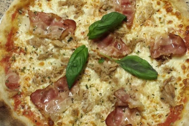 Pizzeria Mamma Nostra - Italian Restaurant