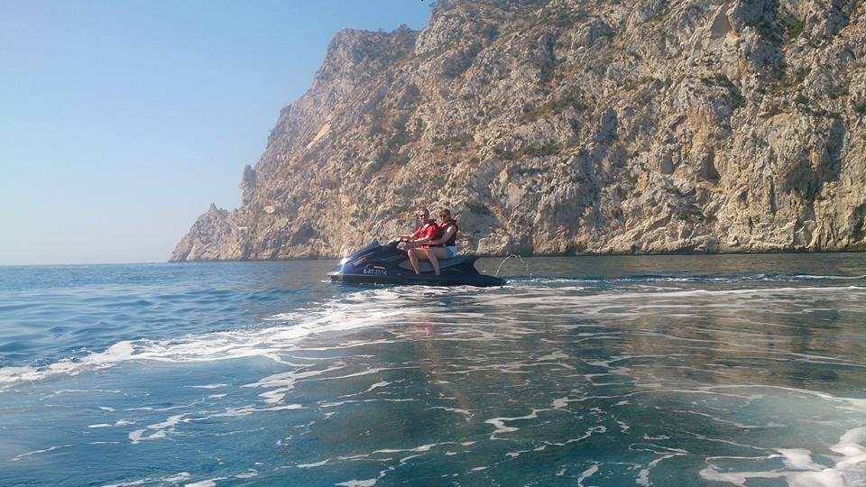 TSUNAMI Jet Ski & Watersports