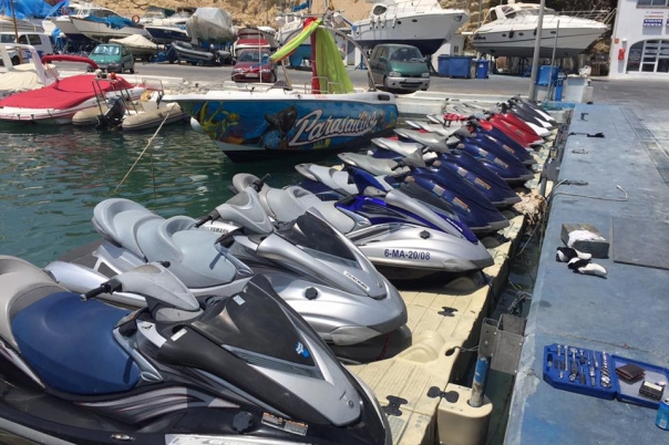 TSUNAMI Jet Ski & Watersports