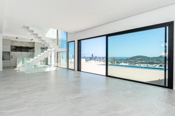 4 bed villa in Finestrat