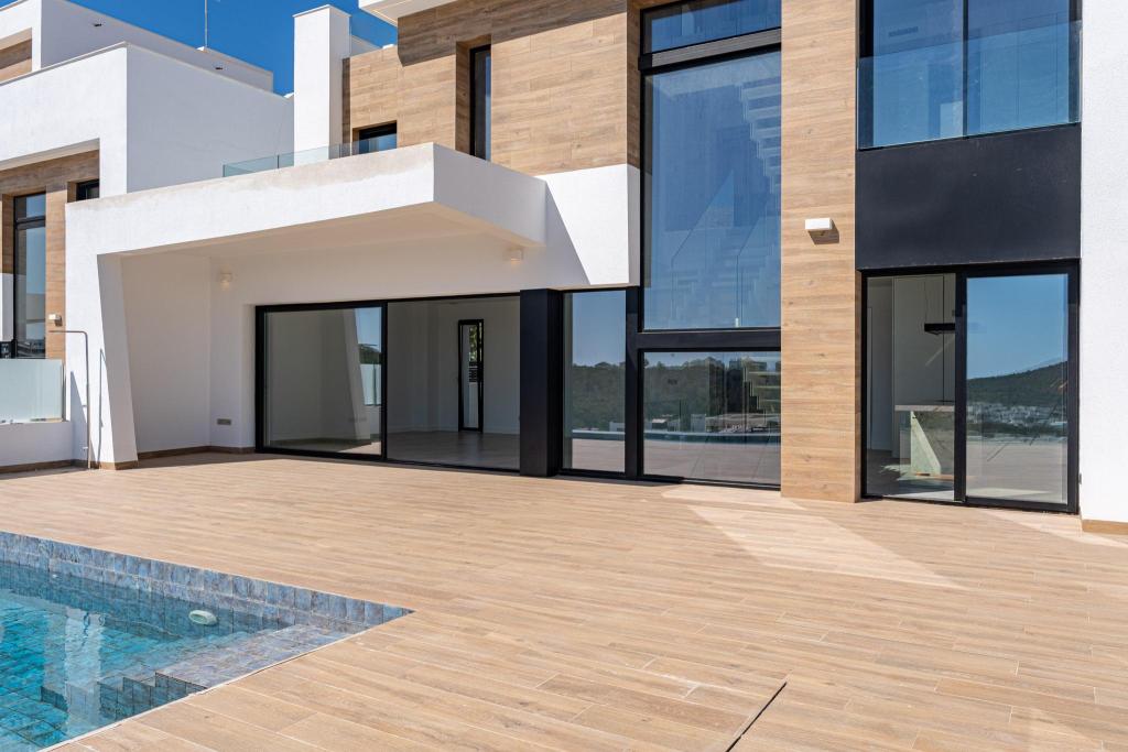 4 bed villa in Finestrat