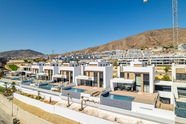 4 bed villa in Finestrat