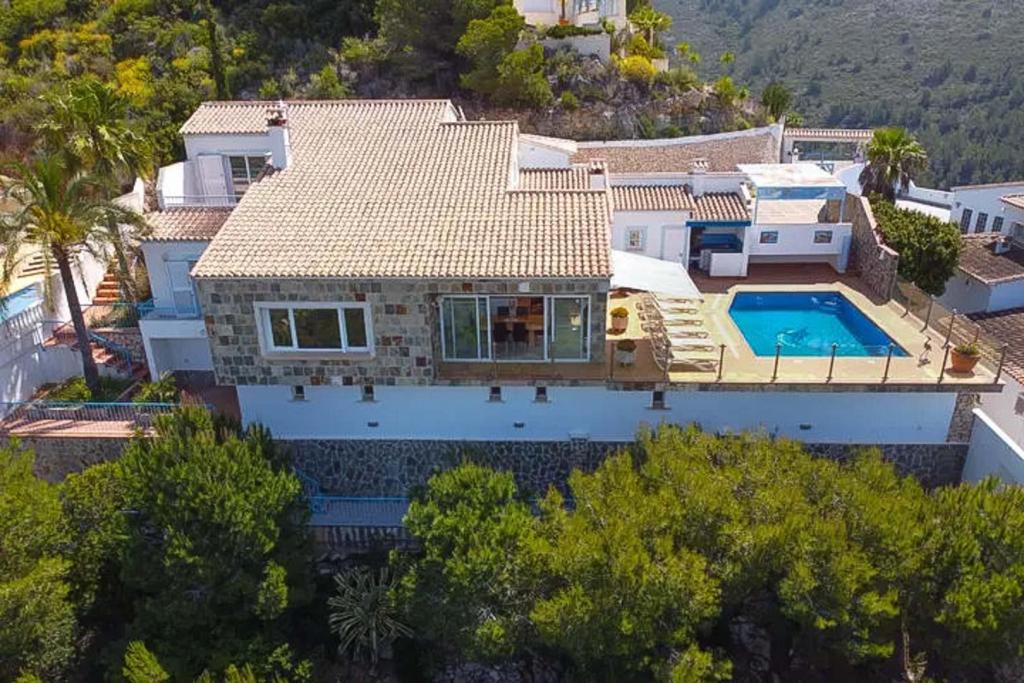 3 bed villa in Moraira