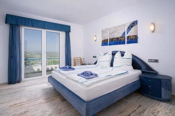 3 bed villa in Moraira