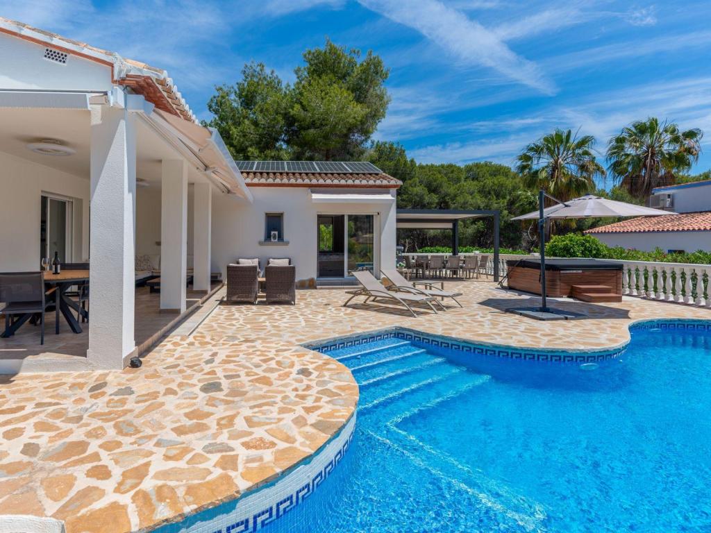 3 bed villa in Moraira