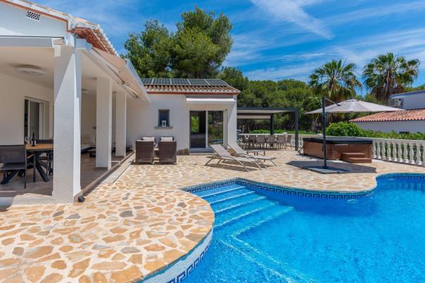 3 bed villa in Moraira