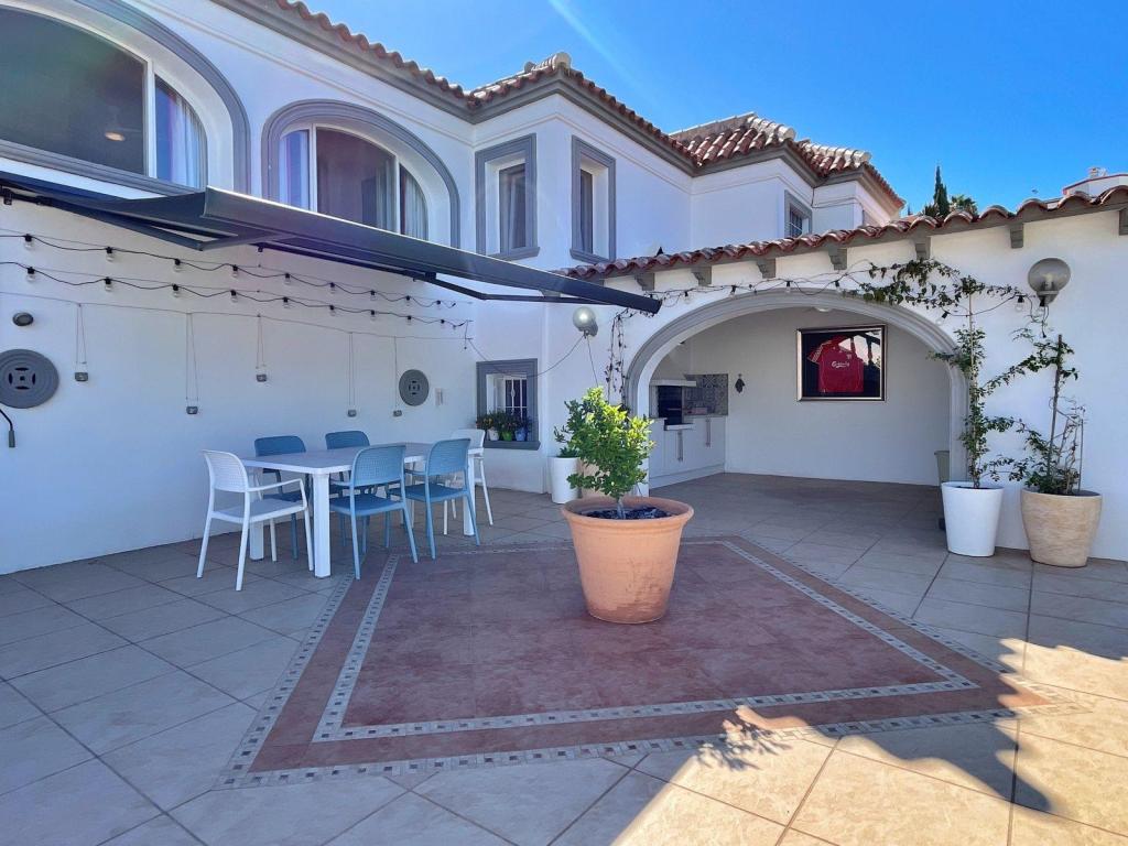 5 bed villa in Moraira