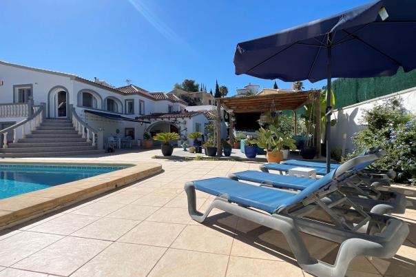 5 bed villa in Moraira