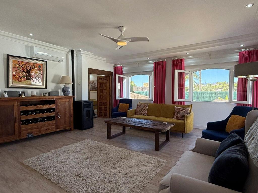 5 bed villa in Moraira