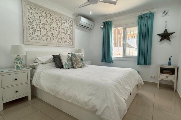 5 bed villa in Moraira