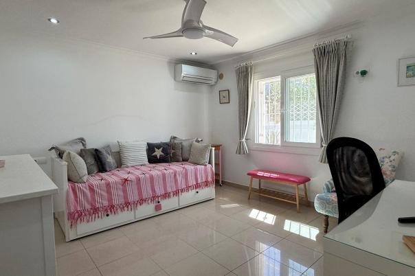 5 bed villa in Moraira