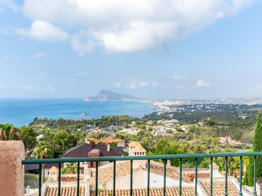 4 bed town_house in Altea