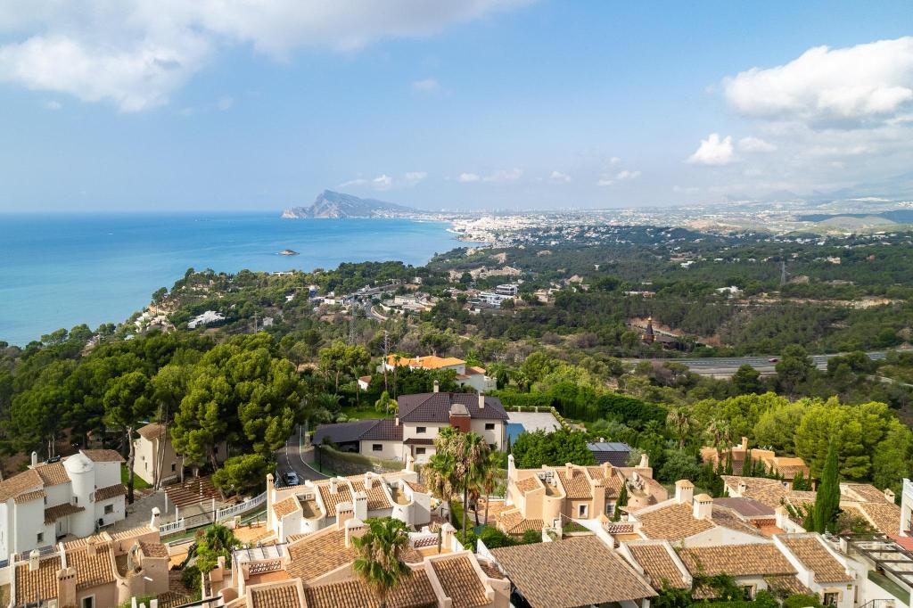 4 bed town_house in Altea