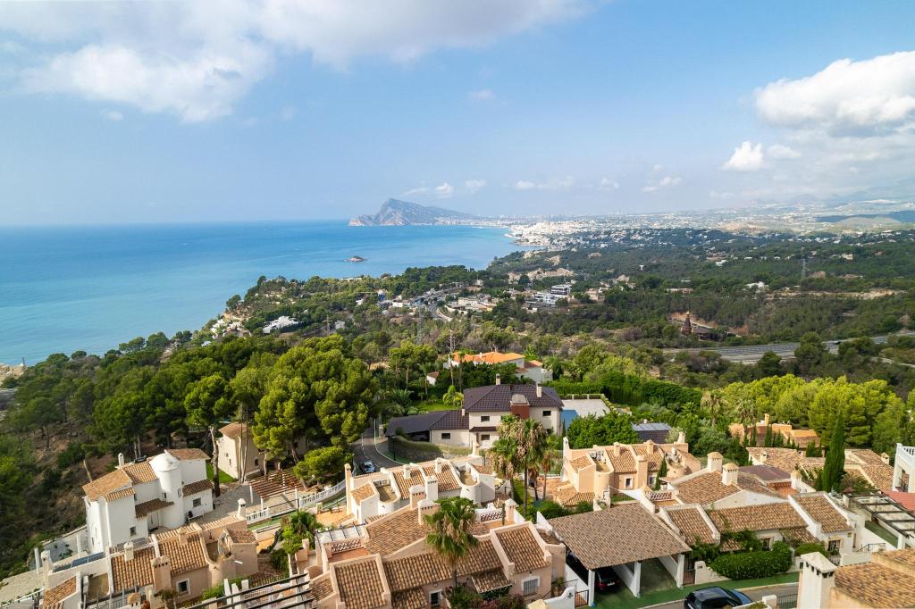 4 bed town_house in Altea