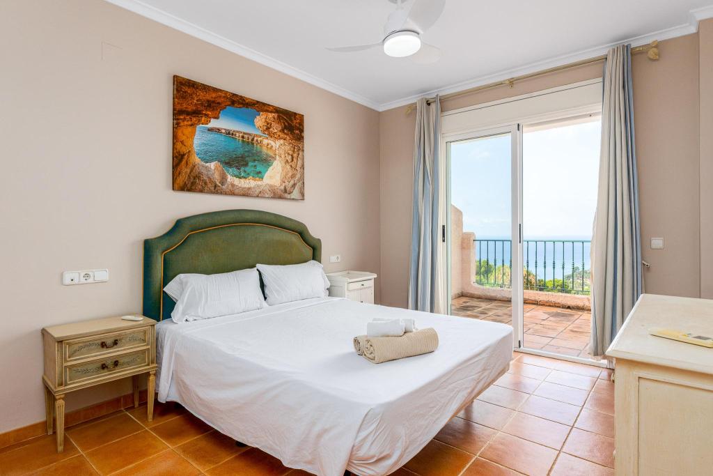 4 bed town_house in Altea