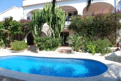 Casa Callas Guesthouse & Apartments
