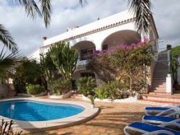 Casa Callas Guesthouse & Apartments