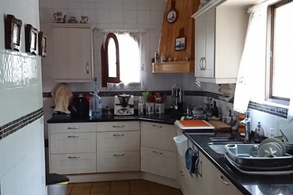5 bed villa in Benitachell