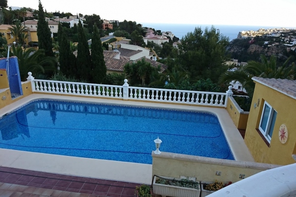 5 bed villa in Benitachell