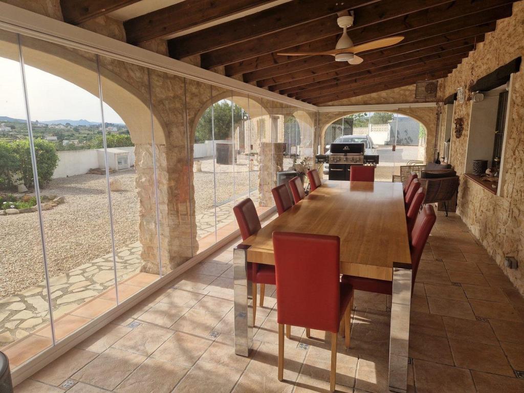 4 bed villa in Teulada