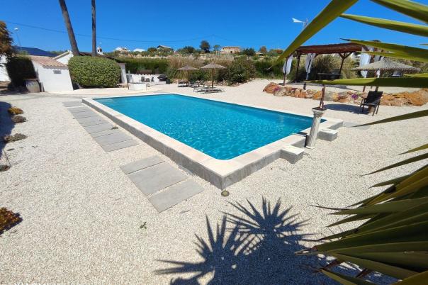 4 bed villa in Teulada